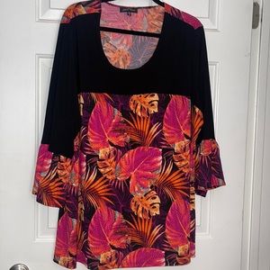 SLINKY 3/4 Sleeve with ruffled cuff.
